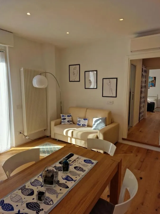 Salmastro Room Porto Venere 0*,